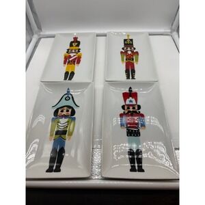 Crate & Barrel Nutcracker Jane Dixon Christmas Nutcracker Appetizer plate x4